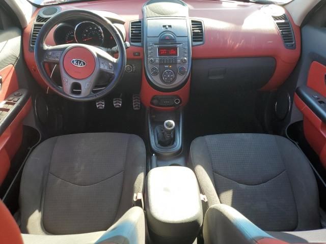 2010 KIA Soul +