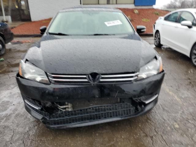 2014 Volkswagen Passat SE