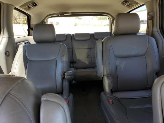 2004 Toyota Sienna CE