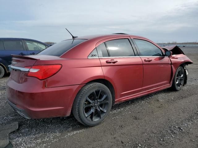 2013 Chrysler 200 S