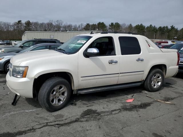 2011 Chevrolet Avalanche LTZ