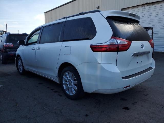 2017 Toyota Sienna XLE