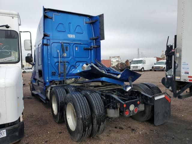 2019 Freightliner Cascadia 126