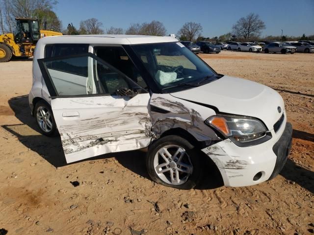 2010 KIA Soul +