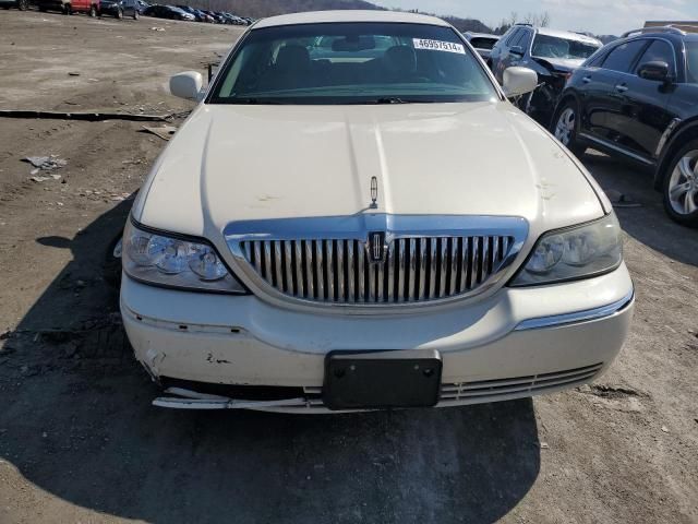 2007 Lincoln Town Car Signature