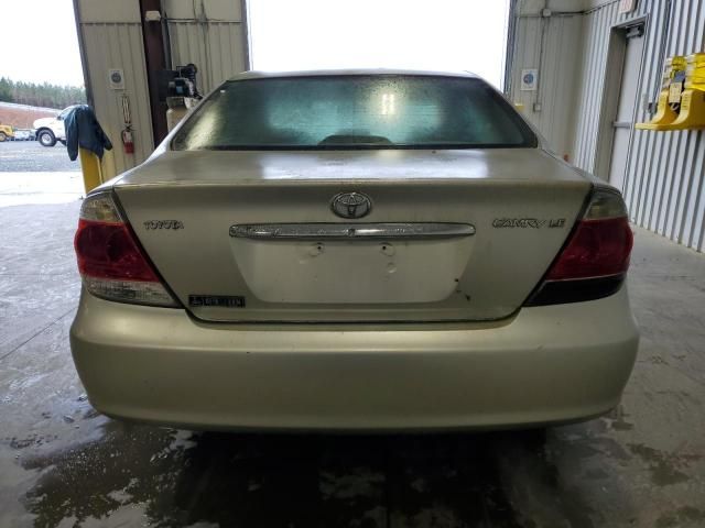 2004 Toyota Camry LE