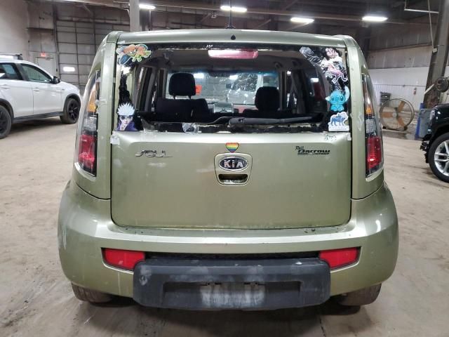 2011 KIA Soul +