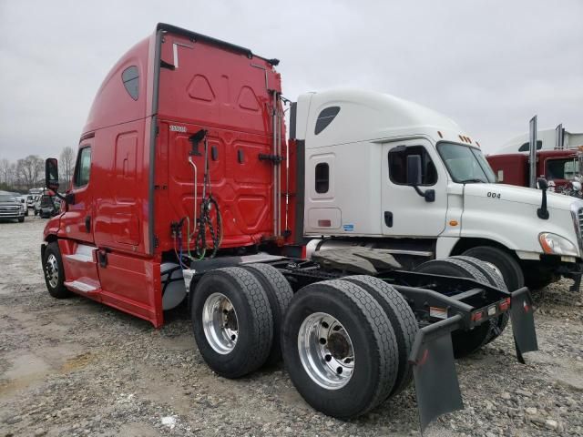 2019 Freightliner Cascadia 125