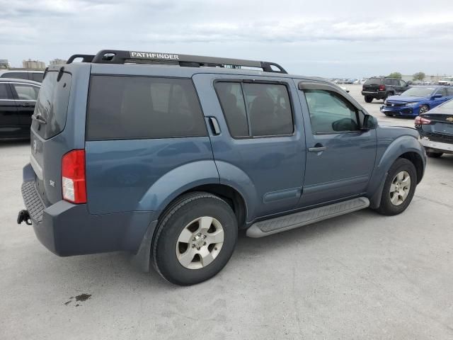 2006 Nissan Pathfinder LE