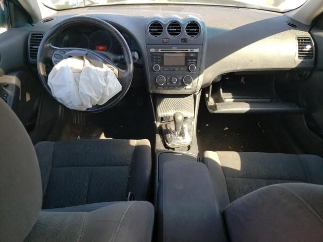 2010 Nissan Altima Base