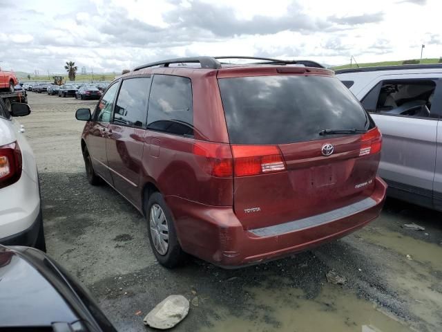 2005 Toyota Sienna CE