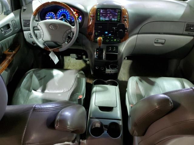 2010 Toyota Sienna XLE