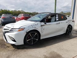 Carros salvage para piezas a la venta en subasta: 2019 Toyota Camry XSE
