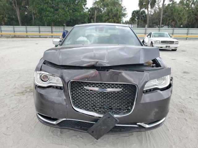 2016 Chrysler 300C Platinum