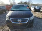 2011 Volkswagen Routan SE