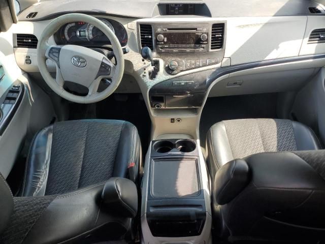 2013 Toyota Sienna Sport