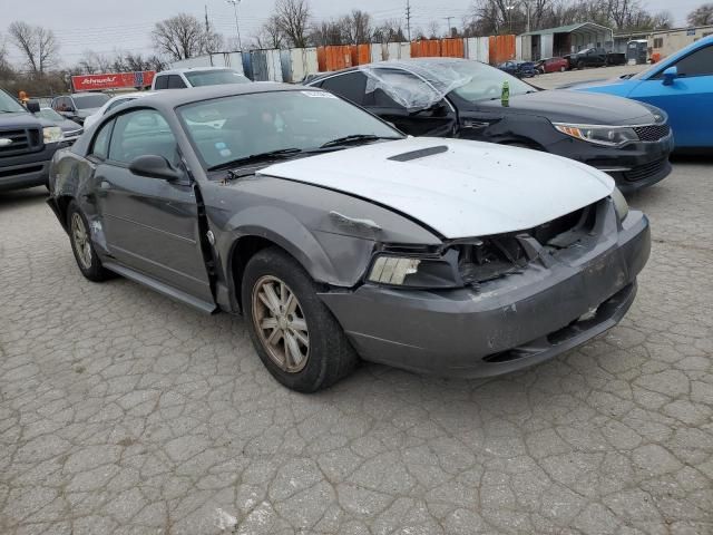 2004 Ford Mustang