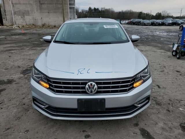 2016 Volkswagen Passat SEL