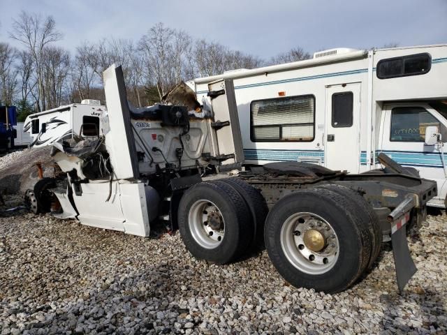 2014 Freightliner Cascadia 125