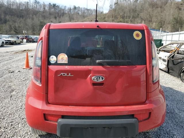 2010 KIA Soul +