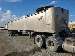 Salvage trucks for sale at Earlington, KY auction: 2005 East Manufacturing Dump Trailer