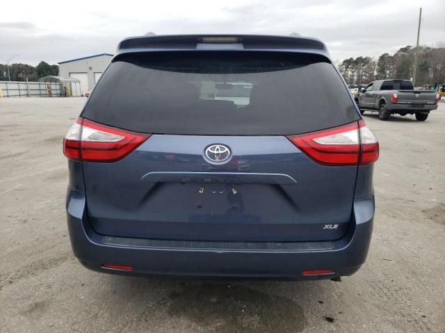 2017 Toyota Sienna XLE