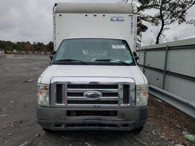 2016 Ford Econoline E350 Super Duty Cutaway Van