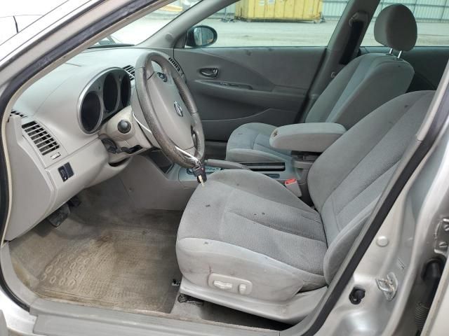 2003 Nissan Altima Base