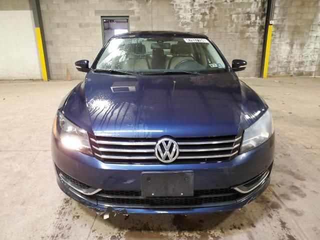 2014 Volkswagen Passat SE