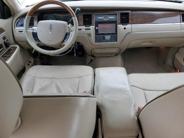 2007 Lincoln Town Car Designer