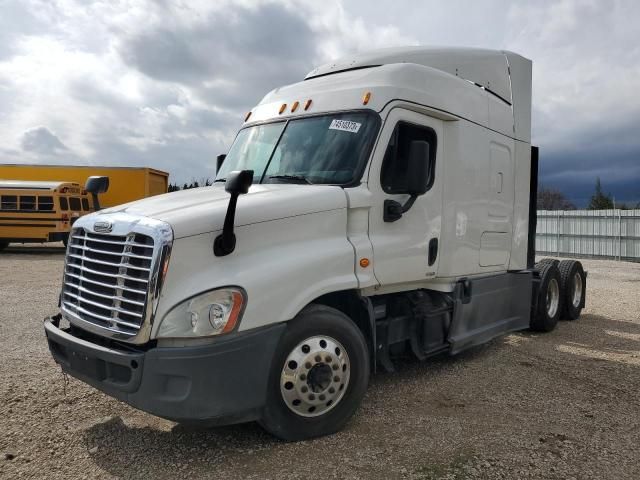 2015 Freightliner Cascadia 125