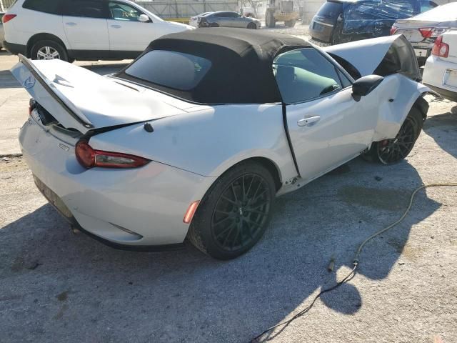 2016 Mazda MX-5 Miata Club