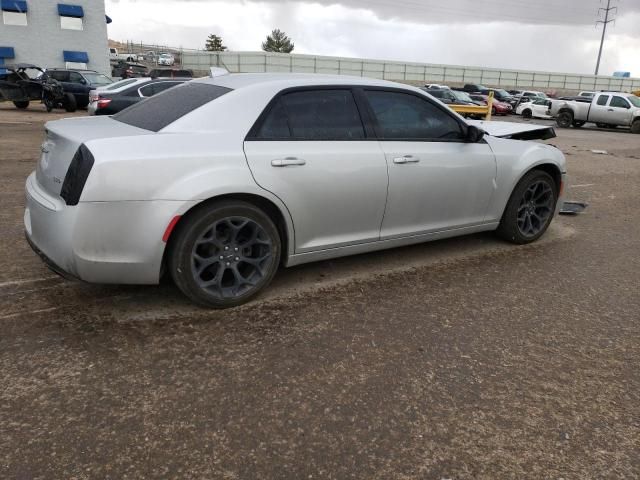 2019 Chrysler 300 Touring