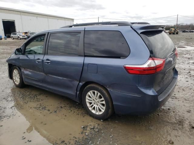 2015 Toyota Sienna XLE