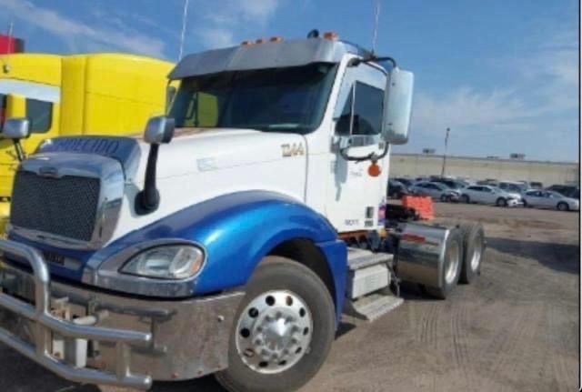 2009 Freightliner Conventional Columbia