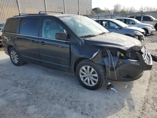 2012 Volkswagen Routan SE