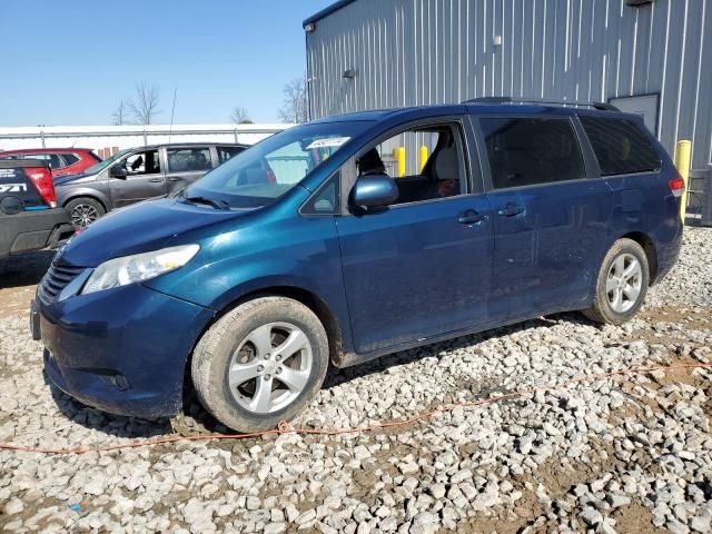 2011 Toyota Sienna LE