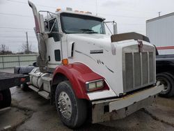 Salvage trucks for sale at Woodhaven, MI auction: 2006 Kenworth Construction T800