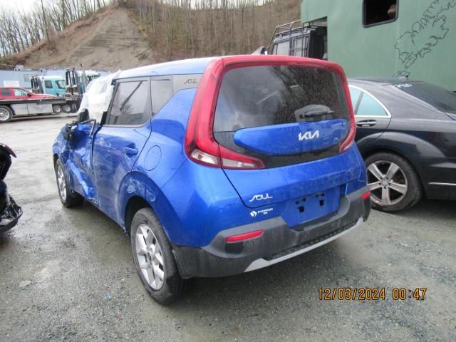 2022 KIA Soul EX