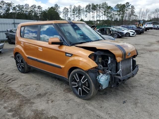 2010 KIA Soul +