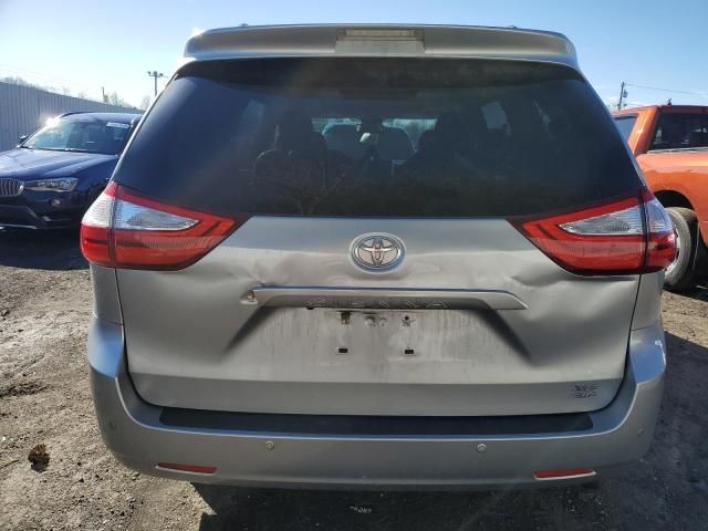 2015 Toyota Sienna XLE