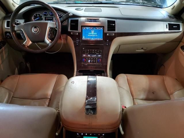 2011 Cadillac Escalade Luxury