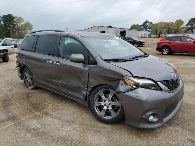 2017 Toyota Sienna SE