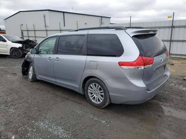 2014 Toyota Sienna XLE