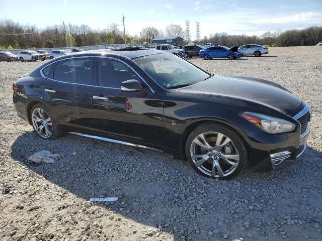 2015 Infiniti Q70 3.7