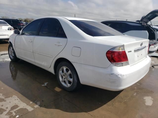 2005 Toyota Camry LE