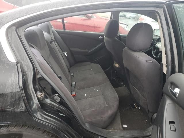 2010 Nissan Altima Base