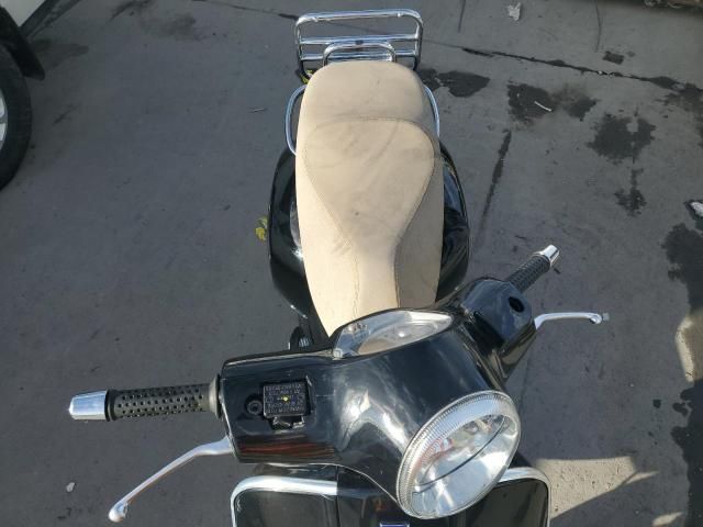 2007 Vespa GTS 250