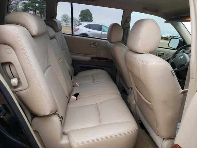 2004 Toyota Highlander Base