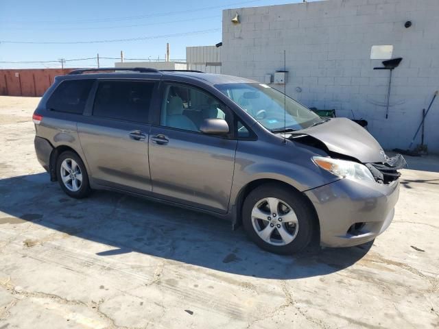 2014 Toyota Sienna LE